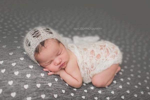 Newborn Photography Course by Amy Cook Photography + Videos!