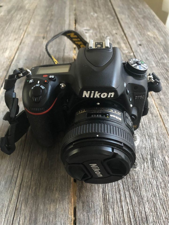 New Looking Nikon D750 FX-format Digital SLR Camera