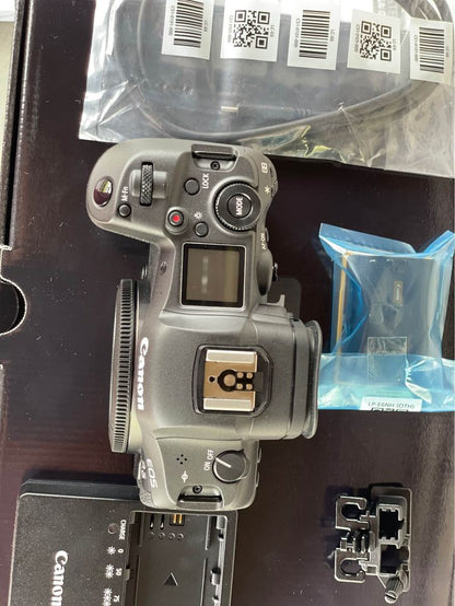 Canon EOS R5 8K mirrorless camera