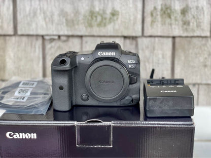 Canon EOS R5 8K mirrorless camera