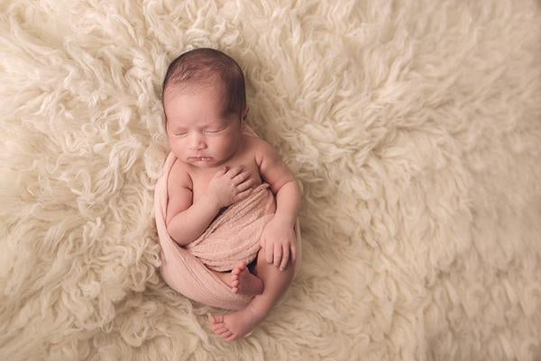 Mastering the Art of Lifestyle Newborn Photography