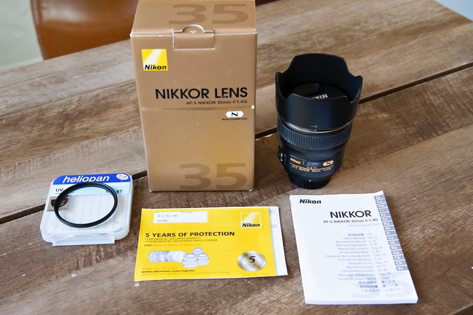 Nikon AF-S NIKKOR 35mm f/1.4G Wide Angle Lens (Mint