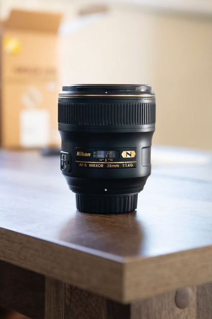 Nikon AF-S NIKKOR 35mm f/1.4G Wide Angle Lens (Mint