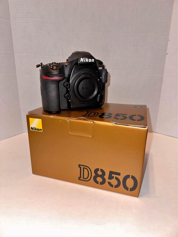 Mint Condition Nikon D850