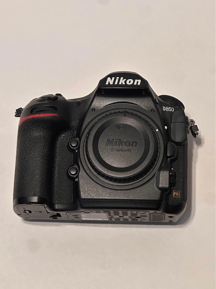 Mint Condition Nikon D850