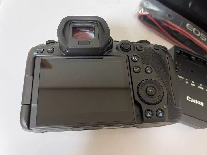 Mint Condition Canon EOS R5