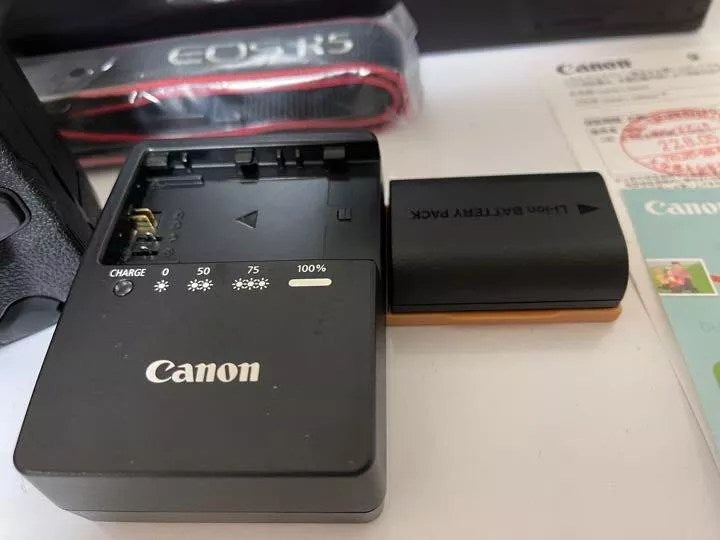 Mint Condition Canon EOS R5