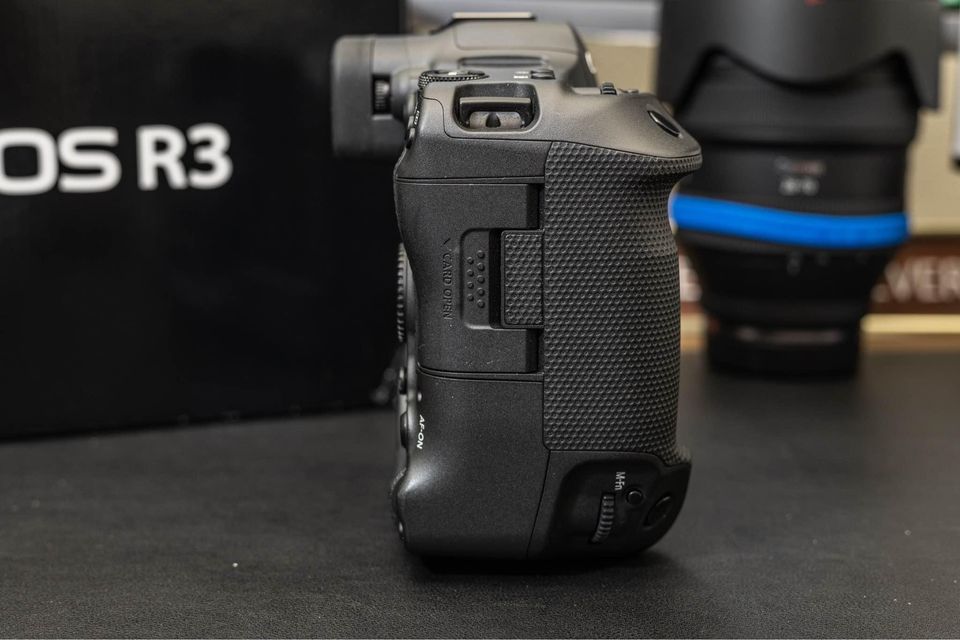 Canon EOS R3( Body Only )