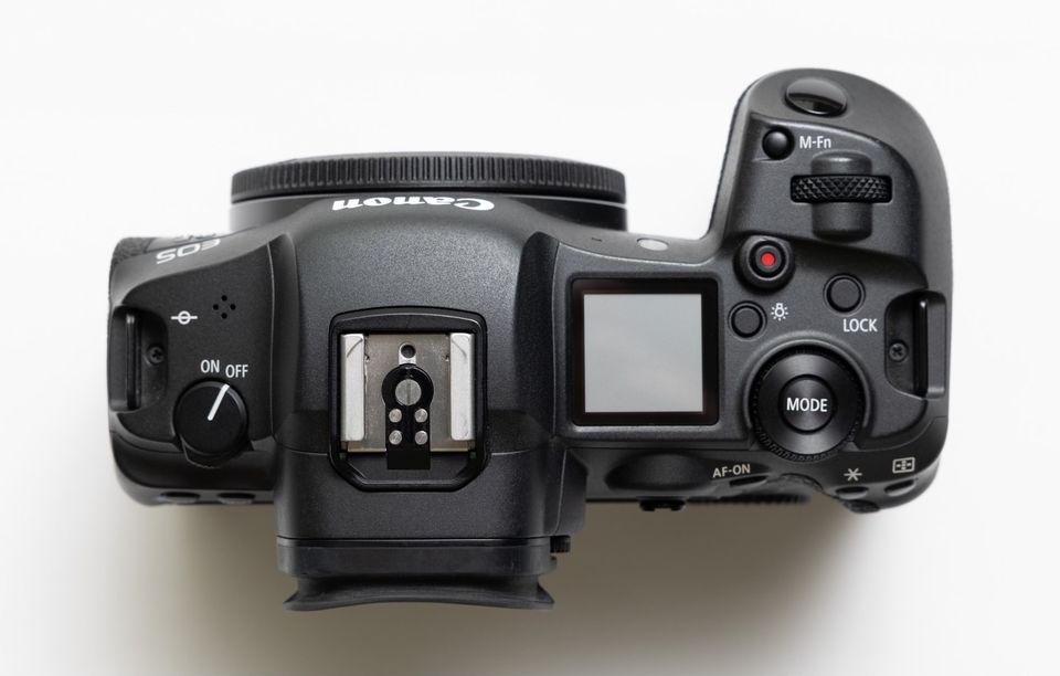 Light Used Canon EOS R5