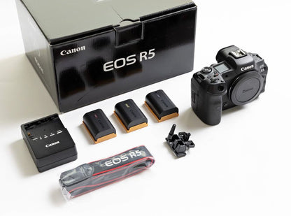Light Used Canon EOS R5