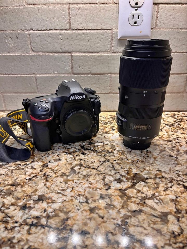 Nikon D850 with Lexar 128gb 270mb/s SD