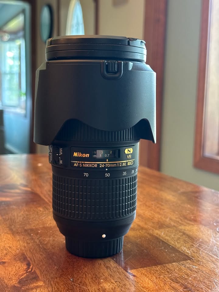 Mint Nikon 24-70mm f/2.8E ED VR: