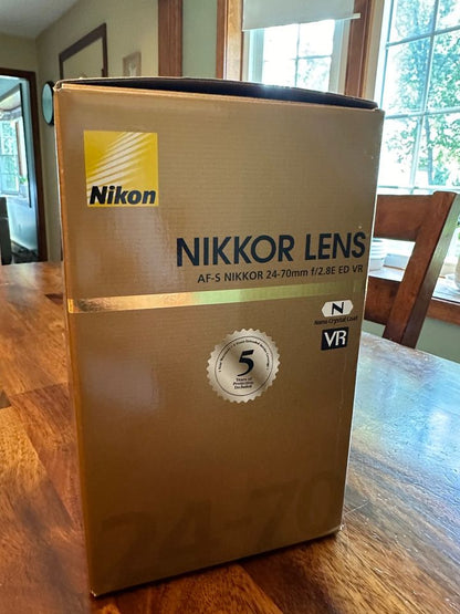 Mint Nikon 24-70mm f/2.8E ED VR: