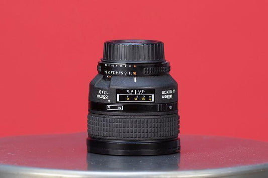 Nikon 85mm f/1.4D AF Nikkor Lens for Nikon Digital SLR Cameras