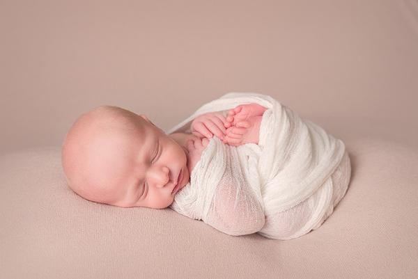 Mastering the Art of Lifestyle Newborn Photography