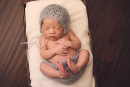 Mastering the Art of Lifestyle Newborn Photography